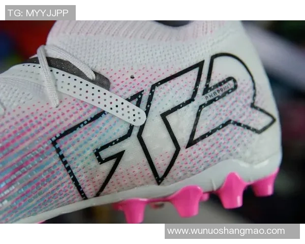 揭秘足球明星的鞋码大小及其对比赛表现的影响分析