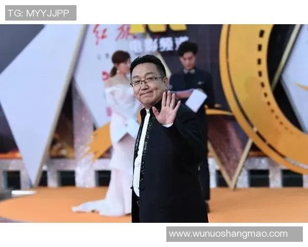 足球明星与记者携手共度人生新篇章爱情与事业的完美结合